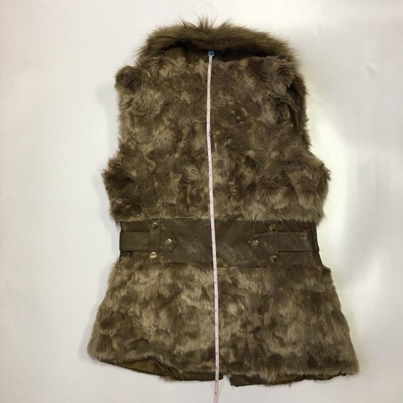 Faux fur vest with zipper - Picture 10 of 15